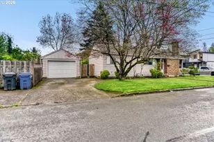 5108 SE Insley St, Portland, OR 97206 - Photo 4