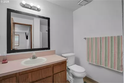940 SW 178th Pl, Beaverton, OR 97003 - Photo 16