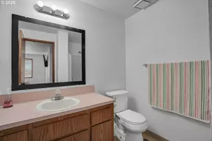 940 SW 178th Pl, Beaverton, OR 97003 - Photo 16