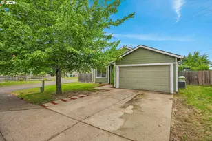 940 SW 178th Pl, Beaverton, OR 97003 - Photo 4