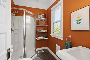 1028 Cascade Ave, Hood River, OR 97031 - Photo 20