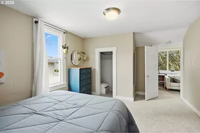 1028 Cascade Ave, Hood River, OR 97031 - Photo 18