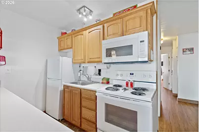 145 NW Inlet Ave #126, Lincoln City, OR 97367 - Photo 10