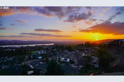 610 N Y St, Washougal, WA 98671 - Photo 4