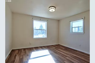 329 SW Main St, Willamina, OR 97396 - Photo 18