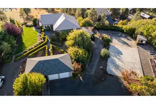 595 NW Country View Rd, White Salmon, WA 98672 - Photo 4
