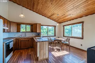 96333 Wildwood Rd, Brookings, OR 97415 - Photo 10