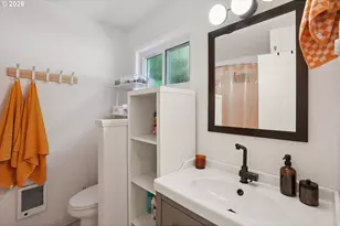 4594 SW Caldew St, Portland, OR 97219 - Photo 20