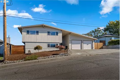 907 E 18th St, The Dalles, OR 97058 - Photo 18