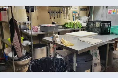 515 SW 4th Ave, Portland, OR 97204 - Photo 8