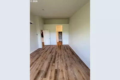 595 NW Lost Springs Ter #402, Portland, OR 97229 - Photo 8