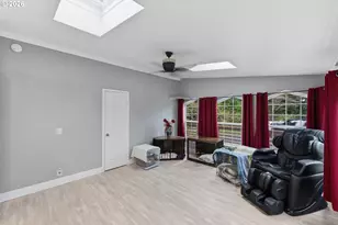 925 E 3rd St, Coquille, OR 97423 - Photo 26