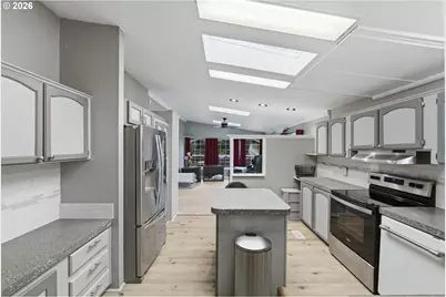 925 E 3rd St, Coquille, OR 97423 - Photo 22