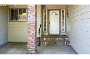 2233 Linnell Ave, Roseburg, OR 97471 - Photo 2