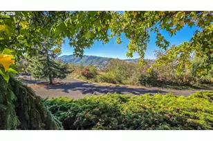 2233 Linnell Ave, Roseburg, OR 97471 - Photo 42