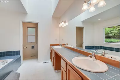6842 SW Alden St, Portland, OR 97223 - Photo 12
