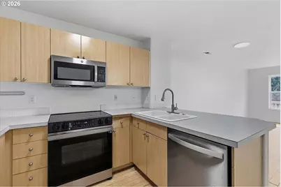 14131 SE Woodward St, Portland, OR 97236 - Photo 6