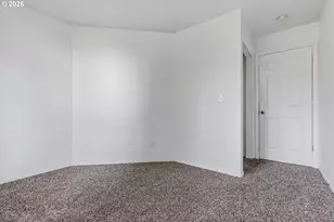 14131 SE Woodward St, Portland, OR 97236 - Photo 14
