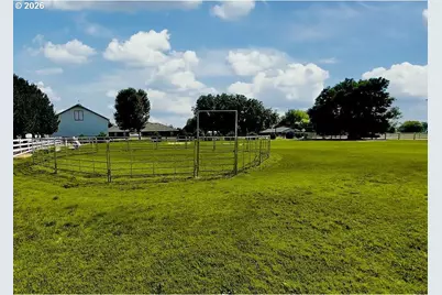 290 E McKinney Ave, Hermiston, OR 97838 - Photo 48
