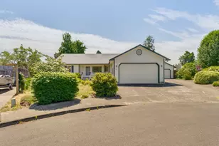 885 SE Rachel Ct, Dallas, OR 97338 - Photo 2