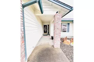 1234 E Fourth Ave, Sutherlin, OR 97479 - Photo 2