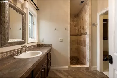 1677 Leslie Ln, Lake Oswego, OR 97034 - Photo 34