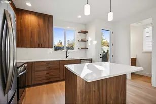 9552 SW 91st Ave, Portland, OR 97223 - Photo 4