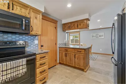 1604 Limpus Ln, Forest Grove, OR 97116 - Photo 12