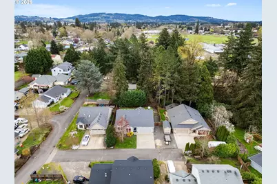 124 W Johanna Ct, Newberg, OR 97132 - Photo 34