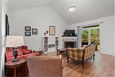 124 W Johanna Ct, Newberg, OR 97132 - Photo 4