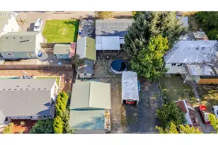 739 NW River Rd, Mill City, OR 97360 - Photo 20