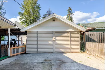 739 NW River Rd, Mill City, OR 97360 - Photo 18