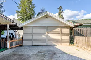 739 NW River Rd, Mill City, OR 97360 - Photo 18