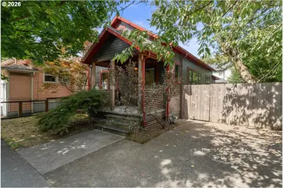 223 N Ivy St, Portland, OR 97227 - Photo 2