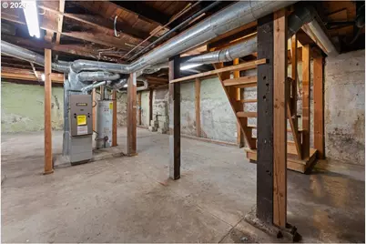 223 N Ivy St, Portland, OR 97227 - Photo 40