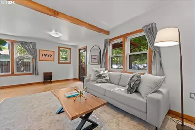 223 N Ivy St, Portland, OR 97227 - Photo 8