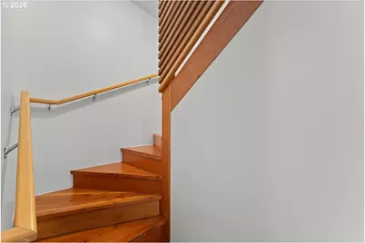 223 N Ivy St, Portland, OR 97227 - Photo 32