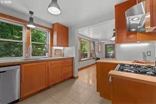 223 N Ivy St, Portland, OR 97227 - Photo 20