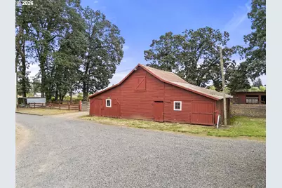 18746 Butteville Rd, Aurora, OR 97002 - Photo 46