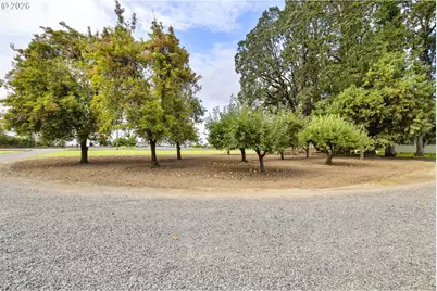 18746 Butteville Rd, Aurora, OR 97002 - Photo 34