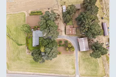 18746 Butteville Rd, Aurora, OR 97002 - Photo 40