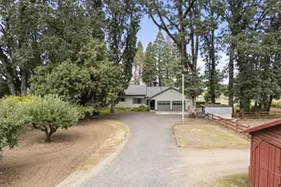 18746 Butteville Rd, Aurora, OR 97002 - Photo 1