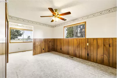 18746 Butteville Rd, Aurora, OR 97002 - Photo 20