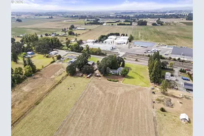 18746 Butteville Rd, Aurora, OR 97002 - Photo 4