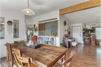 36280 Airport Dr, Lebanon, OR 97355 - Photo 16