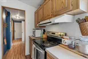 36280 Airport Dr, Lebanon, OR 97355 - Photo 14