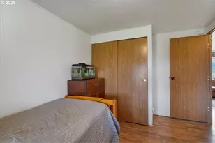 36280 Airport Dr, Lebanon, OR 97355 - Photo 22