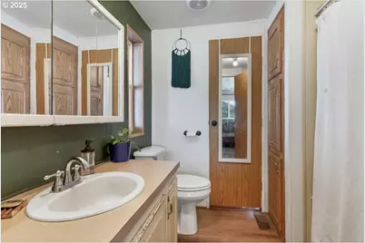 36280 Airport Dr, Lebanon, OR 97355 - Photo 26