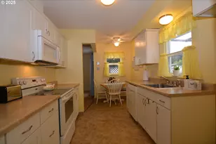 1605 7th Ave, Longview, WA 98632 - Photo 16