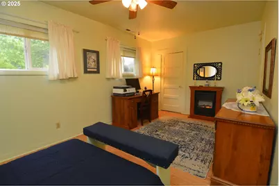 1605 7th Ave, Longview, WA 98632 - Photo 22